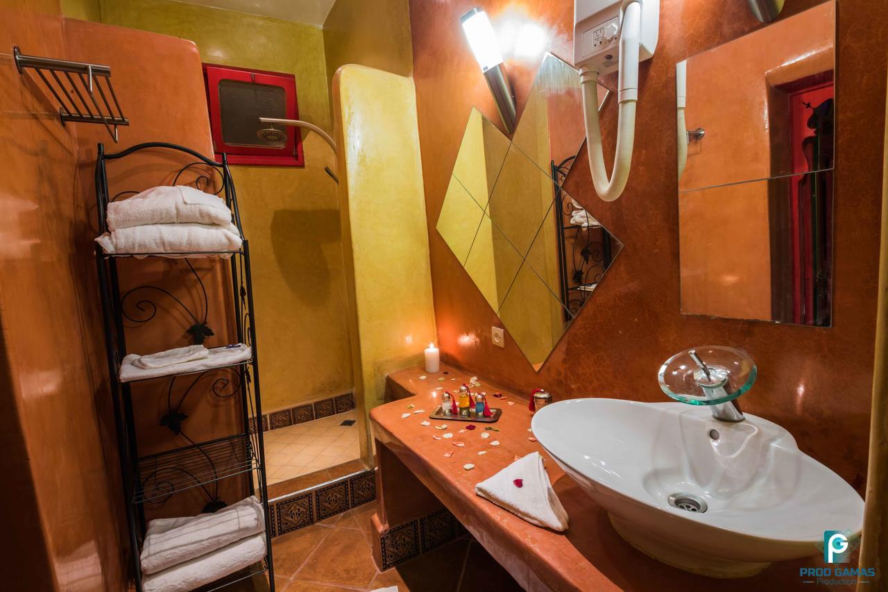 Riad Haj Palace & Spa Fez Exterior photo Bathroom