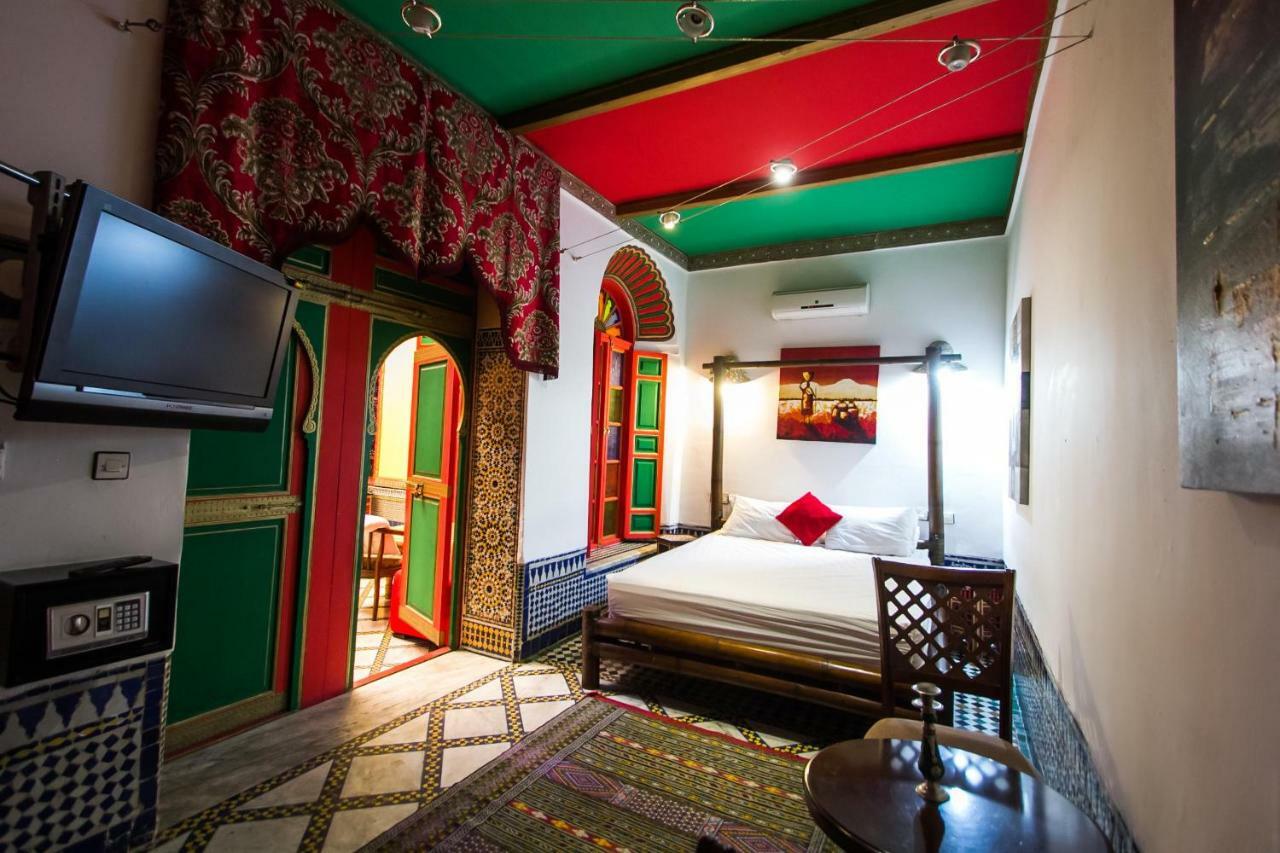 Riad Haj Palace & Spa Fez Exterior photo A room at the hotel