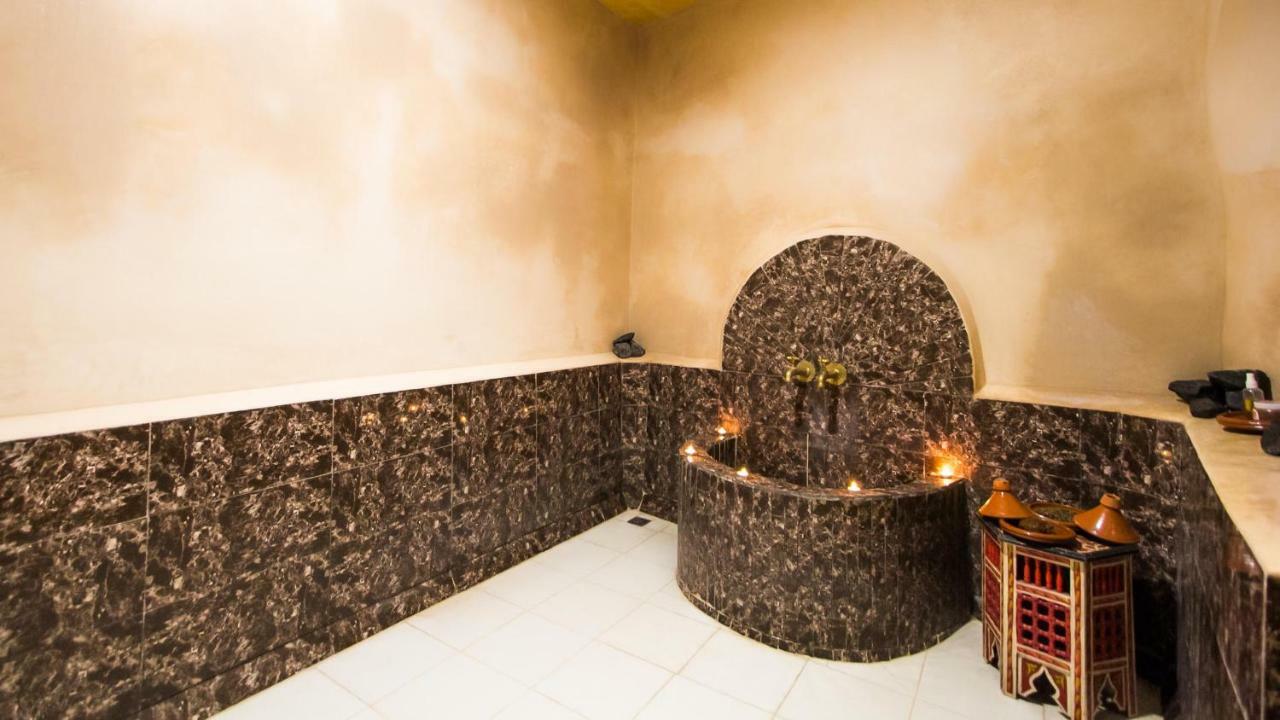 Riad Haj Palace & Spa Fez Exterior photo A hammam in a spa