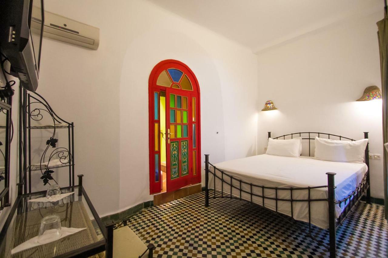 Riad Haj Palace & Spa Fez Exterior photo A room at the hotel