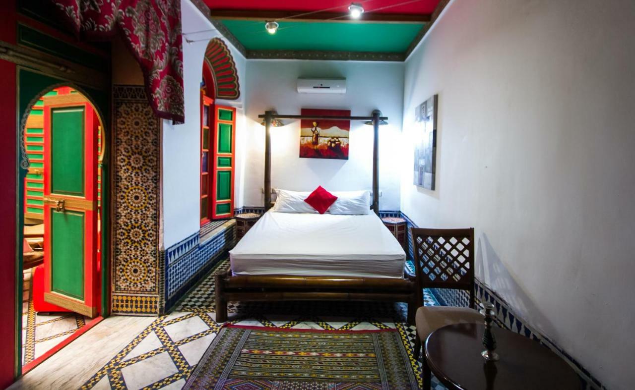 Riad Haj Palace & Spa Fez Exterior photo A room at the hotel